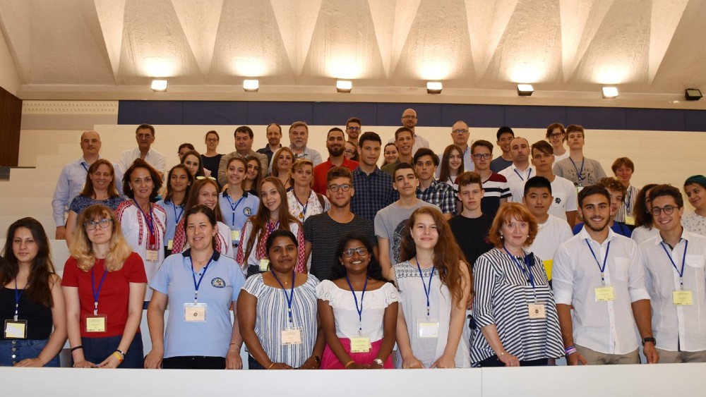 Udeleženci poletne šole za gimnazijce in študente prve bolonjske stopnje, Budimpešta, julij 2019.